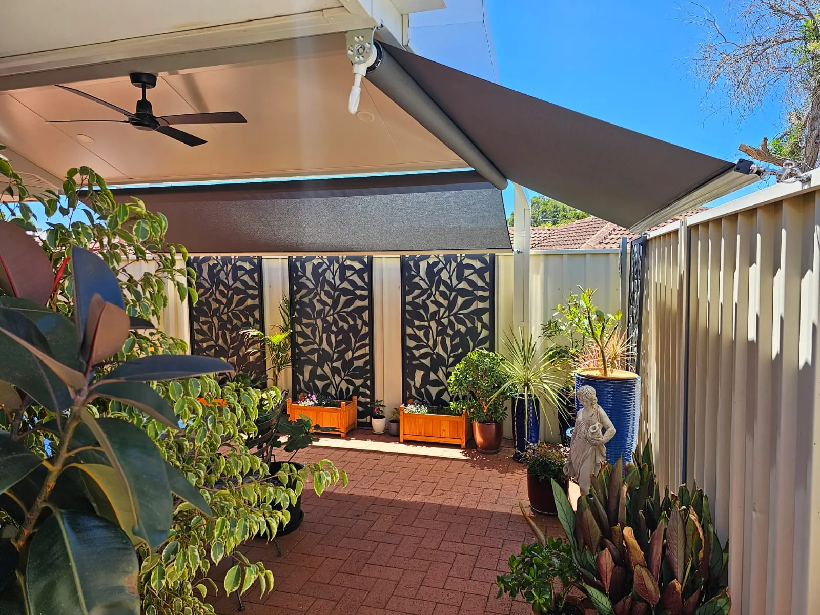 crank handle blinds
